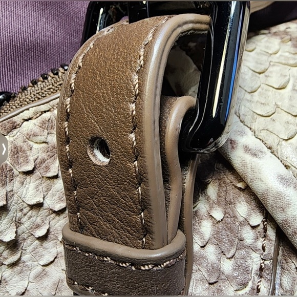 KOOBA GWENYTH Luxury Python Shldr/Top
Handle TAUPE & IVORY SOFT EUC - Picture 6 of 11